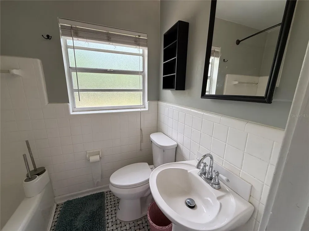 313 NW 34TH DRIVE Gainesville, FL 32607