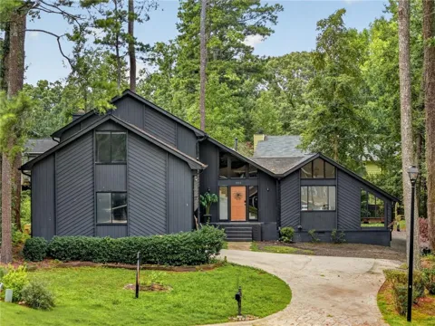1553 Bell Flower Court
