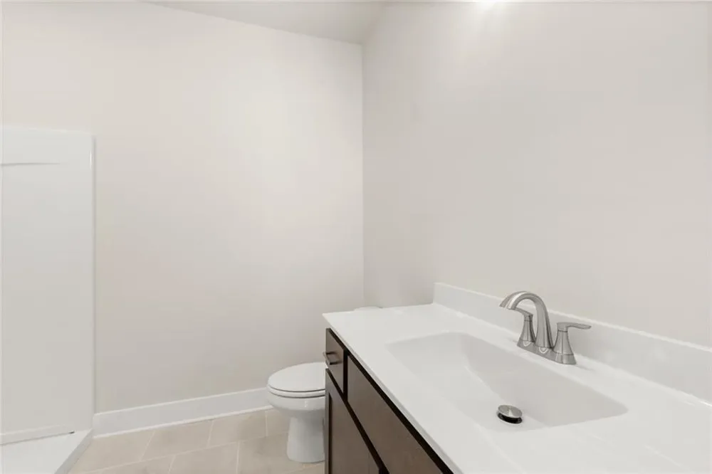 8315 Creekside Overlook Drive Gainesville, GA 30506