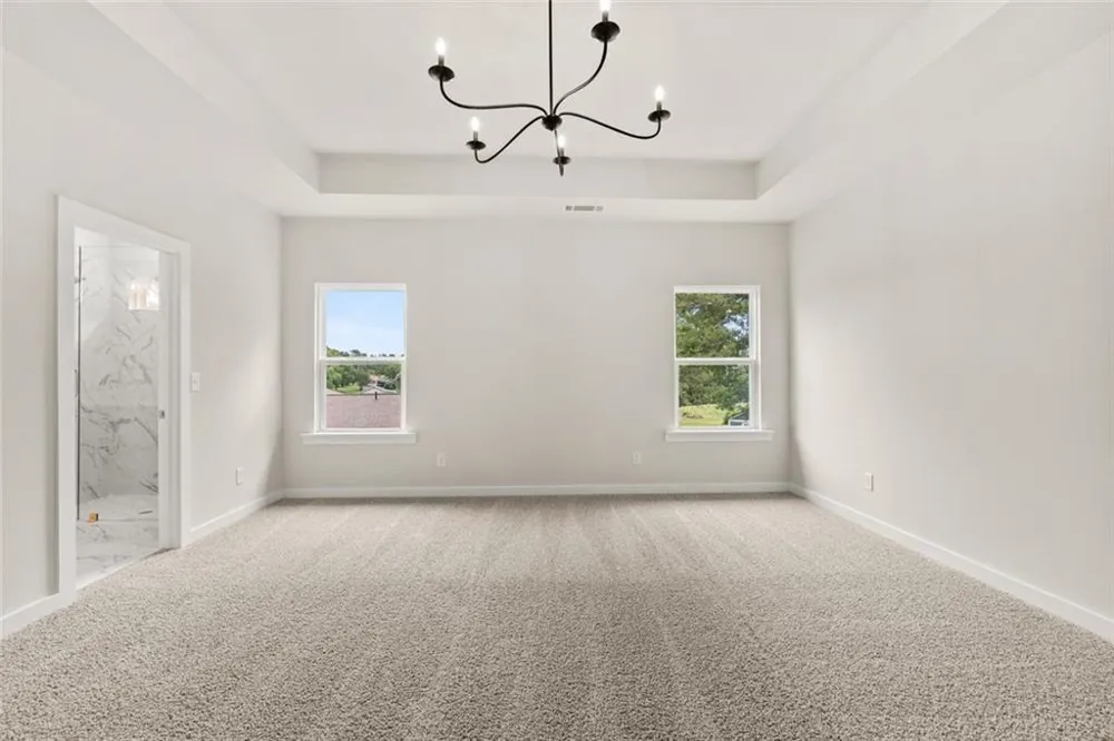 8315 Creekside Overlook Drive Gainesville, GA 30506