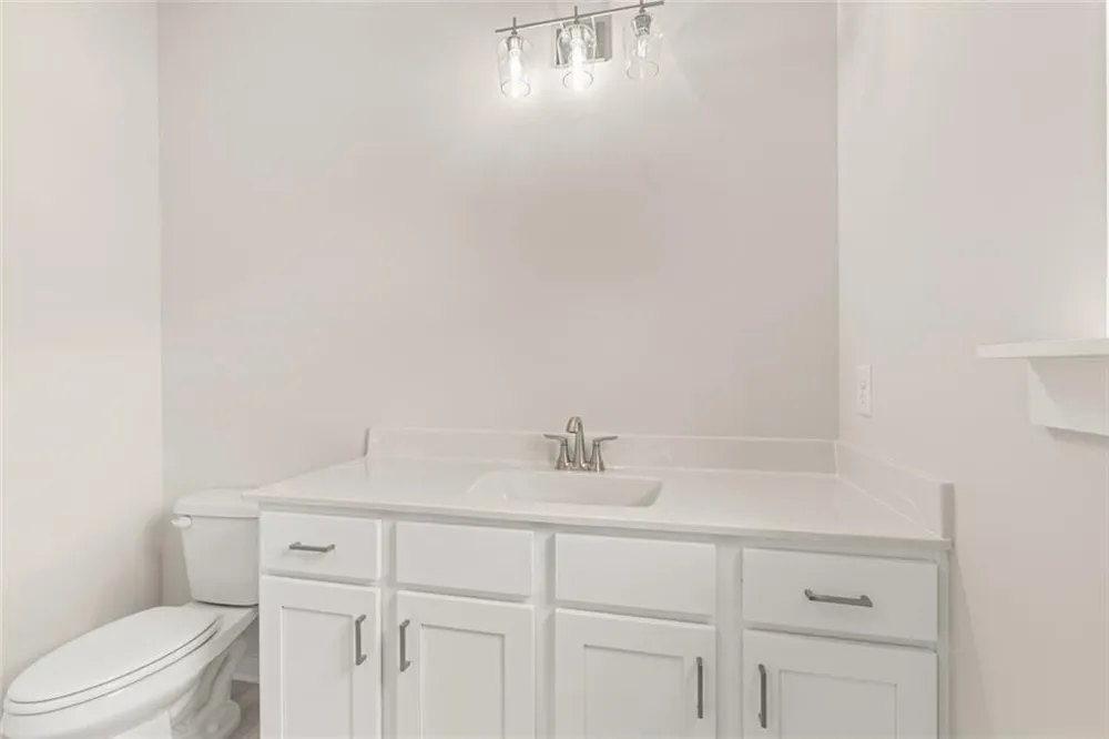 8315 Creekside Overlook Drive Gainesville, GA 30506