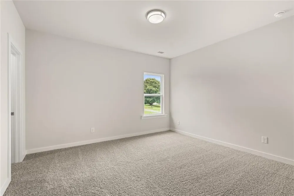 8315 Creekside Overlook Drive Gainesville, GA 30506