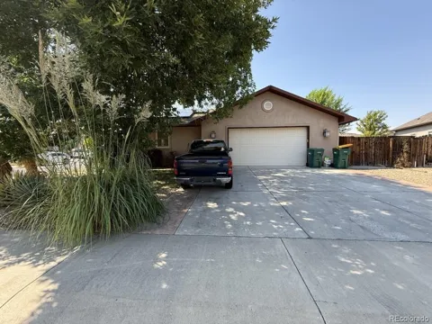 332 Bookcliff Court