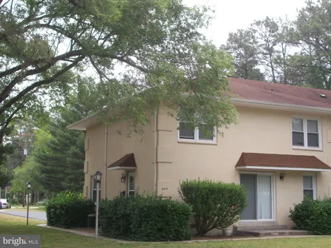 809 LOGAN STREET #2B