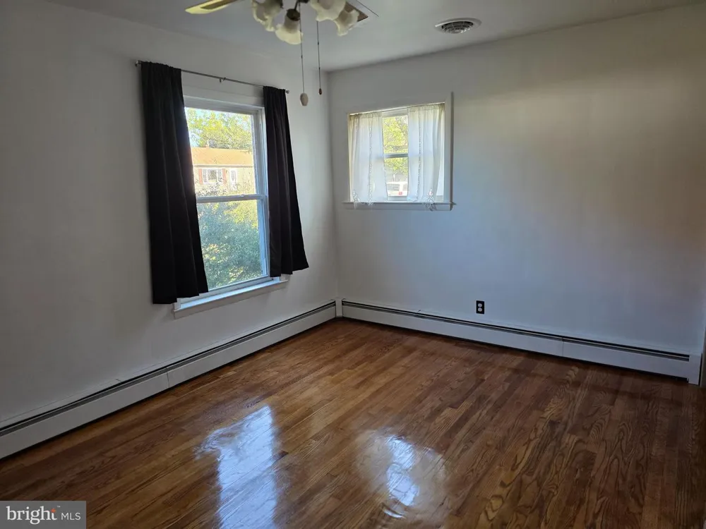 522 CAROL STREET Dover, DE 19904