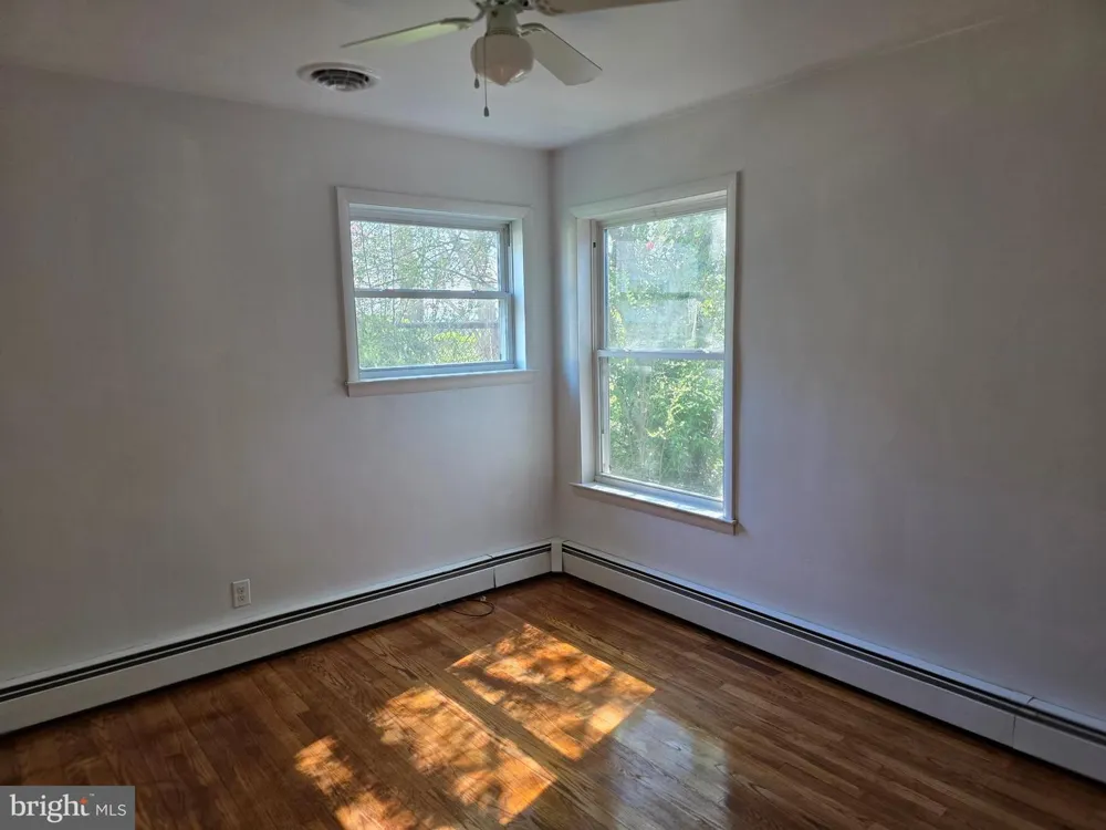 522 CAROL STREET Dover, DE 19904