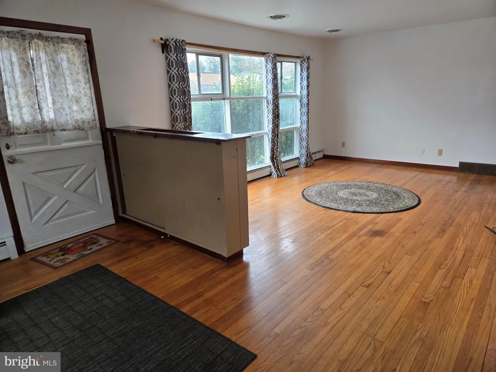 522 CAROL STREET Dover, DE 19904