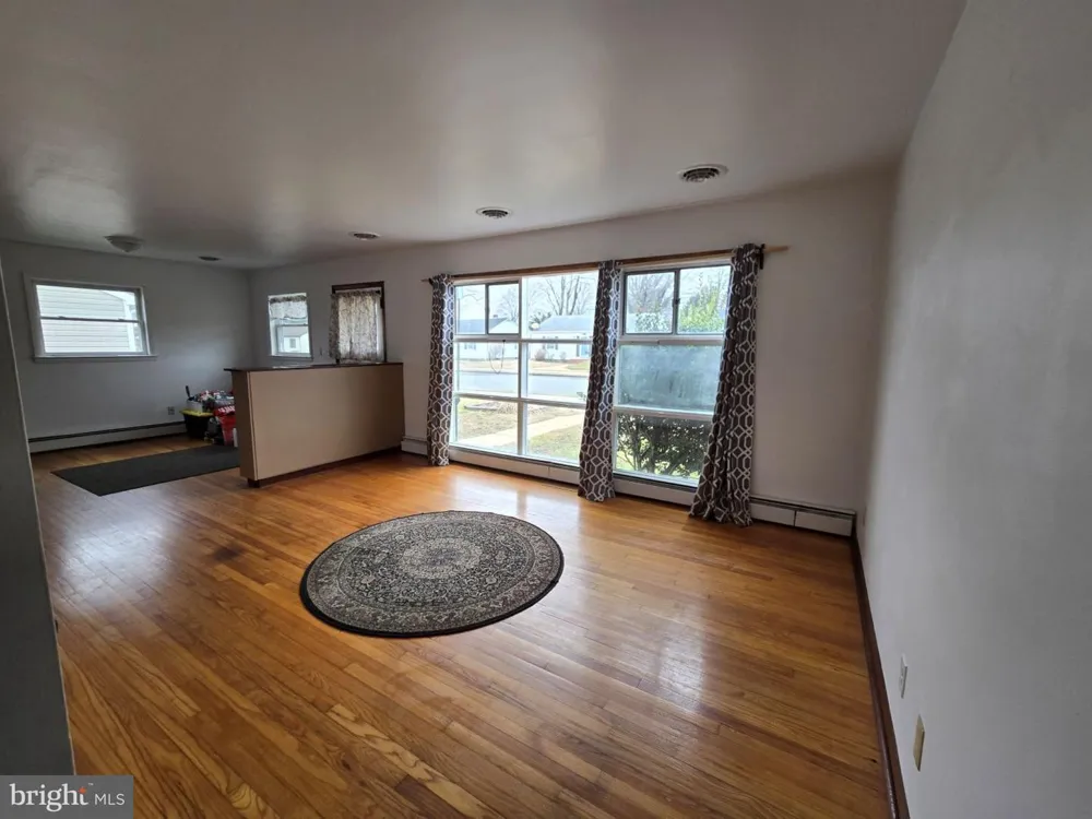 522 CAROL STREET Dover, DE 19904