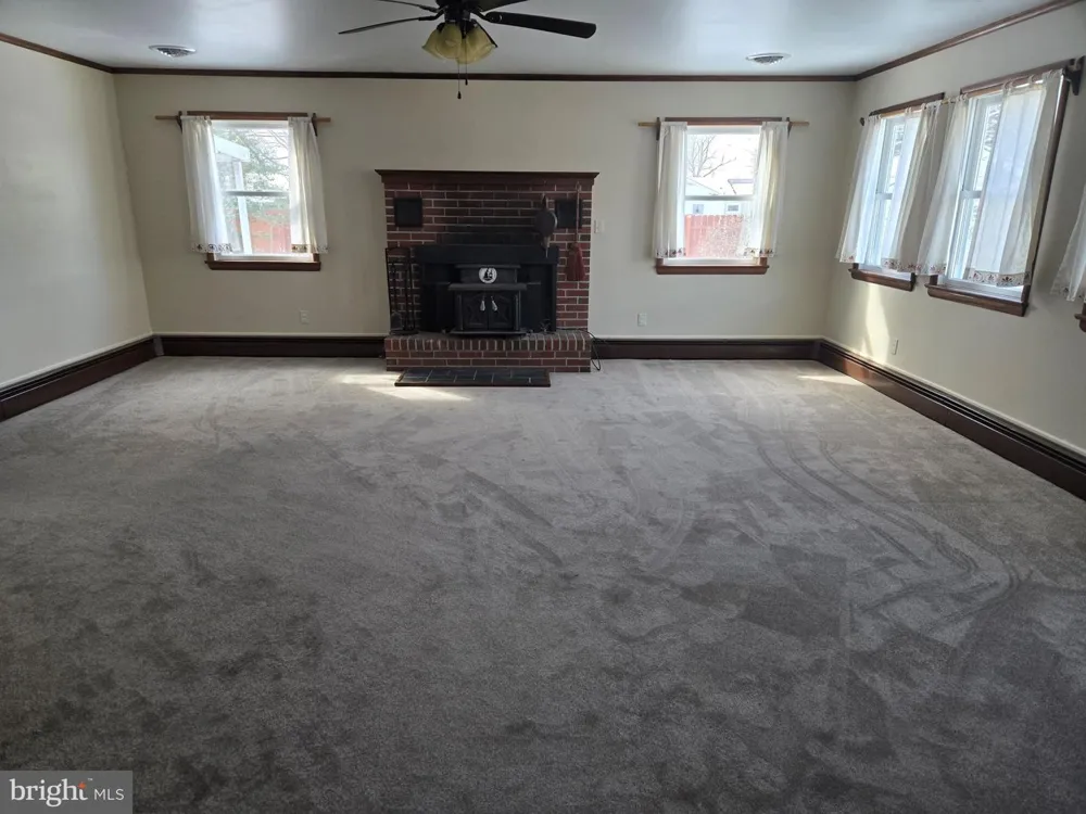 522 CAROL STREET Dover, DE 19904