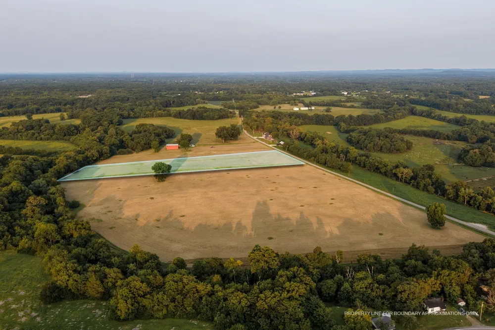 1334 Wallace Thompson Road Lewisburg, TN 37091