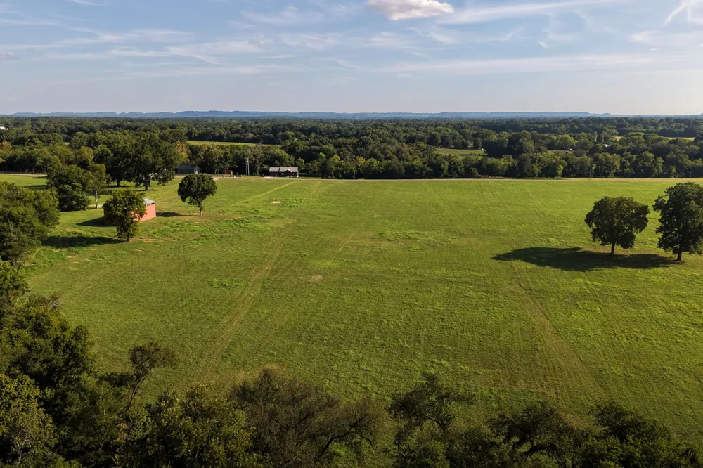 1334 Wallace Thompson Road Lewisburg, TN 37091