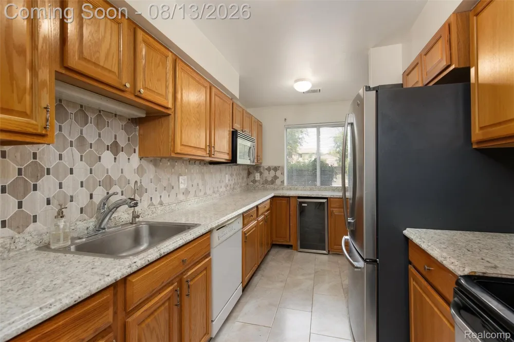 31444 Orchard Creek Farmington Hills City, MI 48334