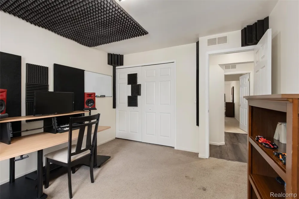 31444 Orchard Creek Farmington Hills City, MI 48334