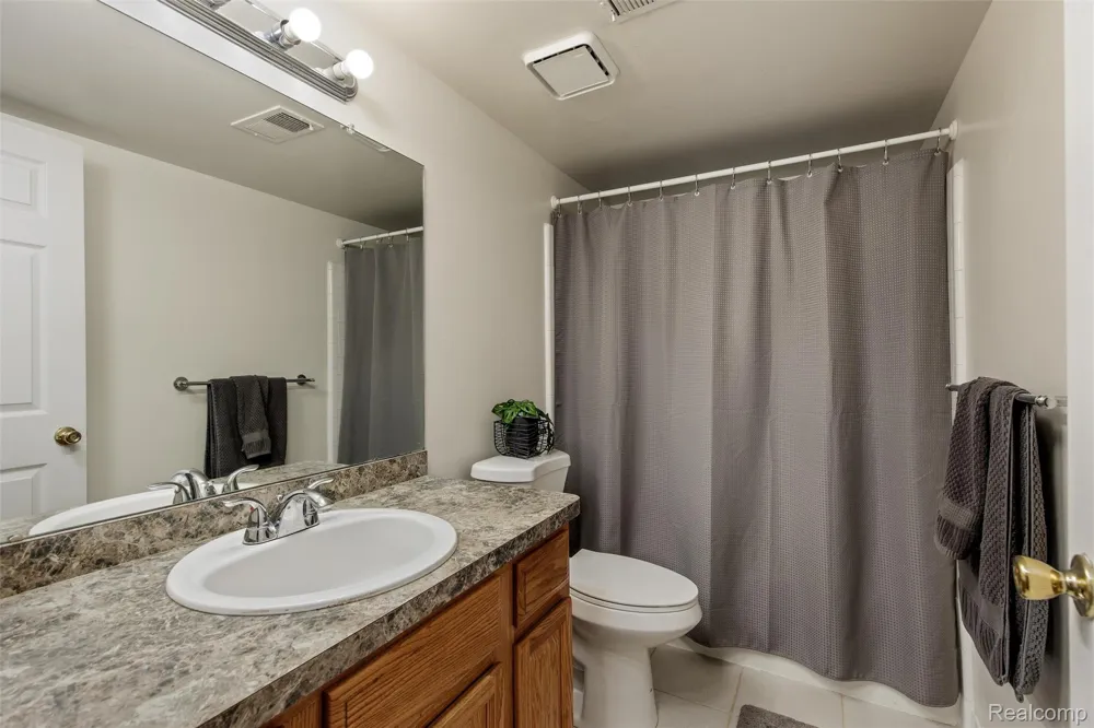 31444 Orchard Creek Farmington Hills City, MI 48334