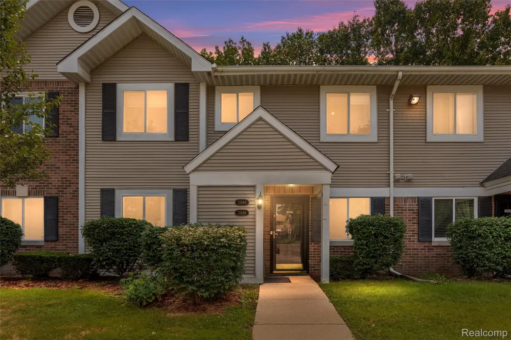31444 Orchard Creek Farmington Hills City, MI 48334