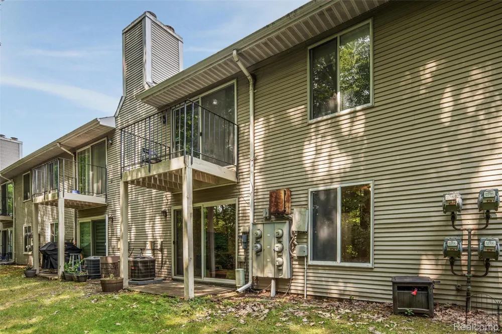 31444 Orchard Creek Farmington Hills City, MI 48334