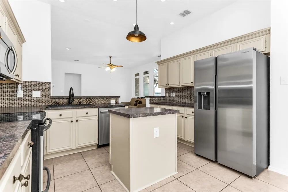 11404 Amber Valley Drive Frisco, TX 75035