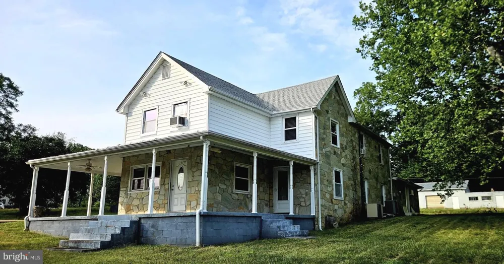 6416 AIRLIE ROAD Warrenton, VA 20187