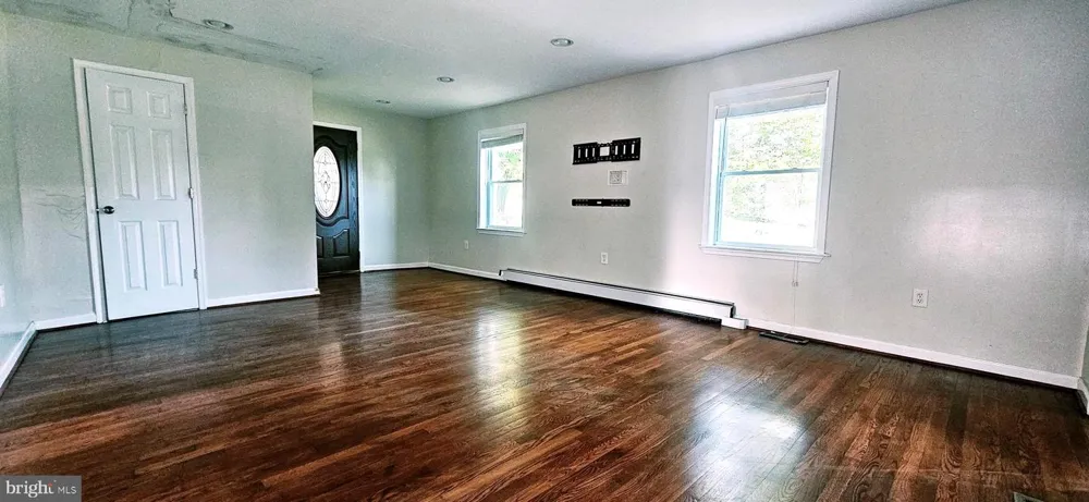 6416 AIRLIE ROAD Warrenton, VA 20187