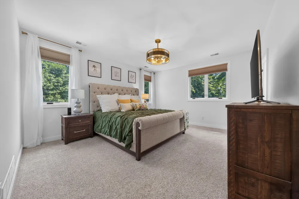 220 Red Oak Lane Rochester Hills, MI 48307