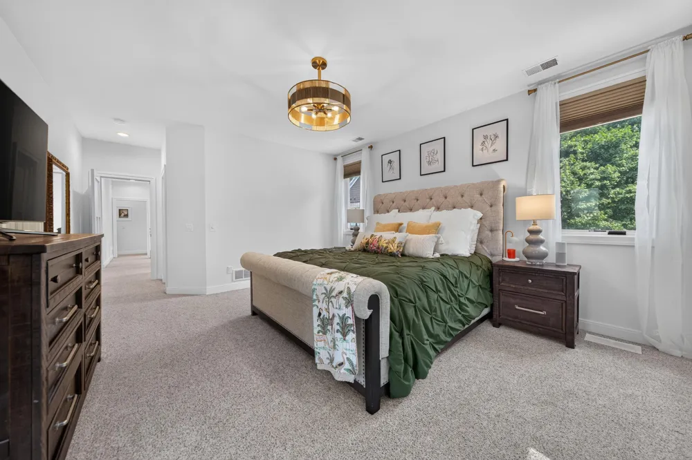 220 Red Oak Lane Rochester Hills, MI 48307