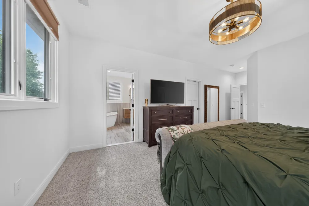 220 Red Oak Lane Rochester Hills, MI 48307
