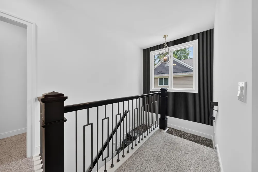 220 Red Oak Lane Rochester Hills, MI 48307