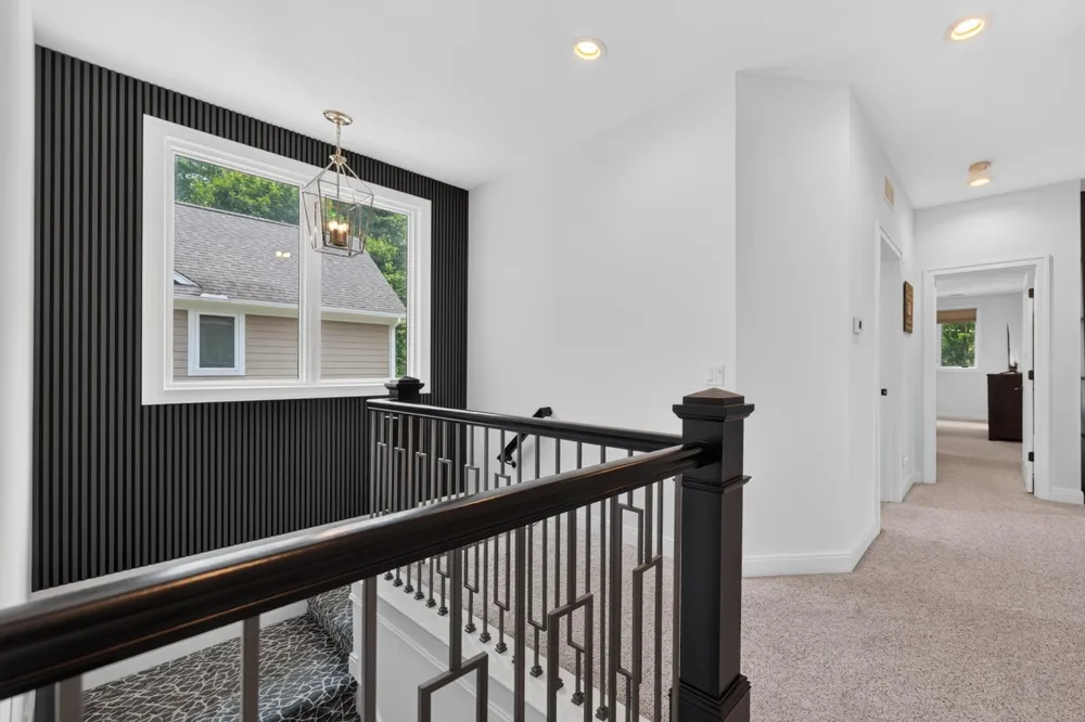 220 Red Oak Lane Rochester Hills, MI 48307