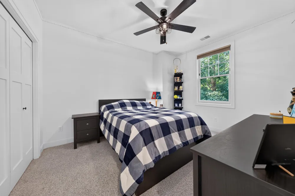 220 Red Oak Lane Rochester Hills, MI 48307