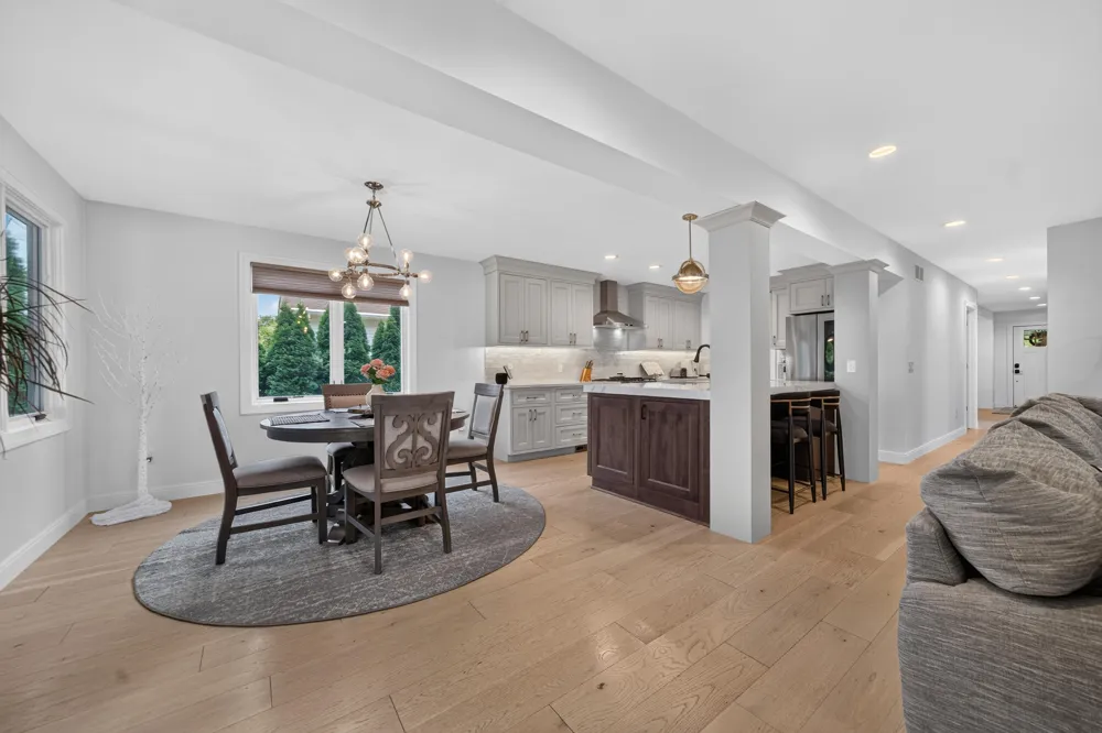 220 Red Oak Lane Rochester Hills, MI 48307