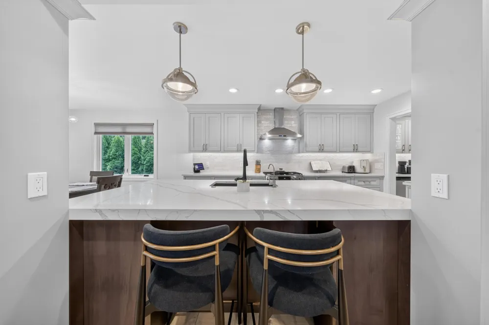 220 Red Oak Lane Rochester Hills, MI 48307