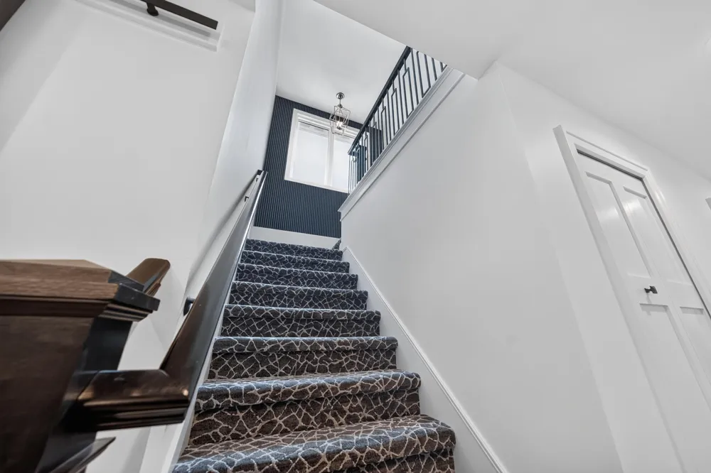 220 Red Oak Lane Rochester Hills, MI 48307