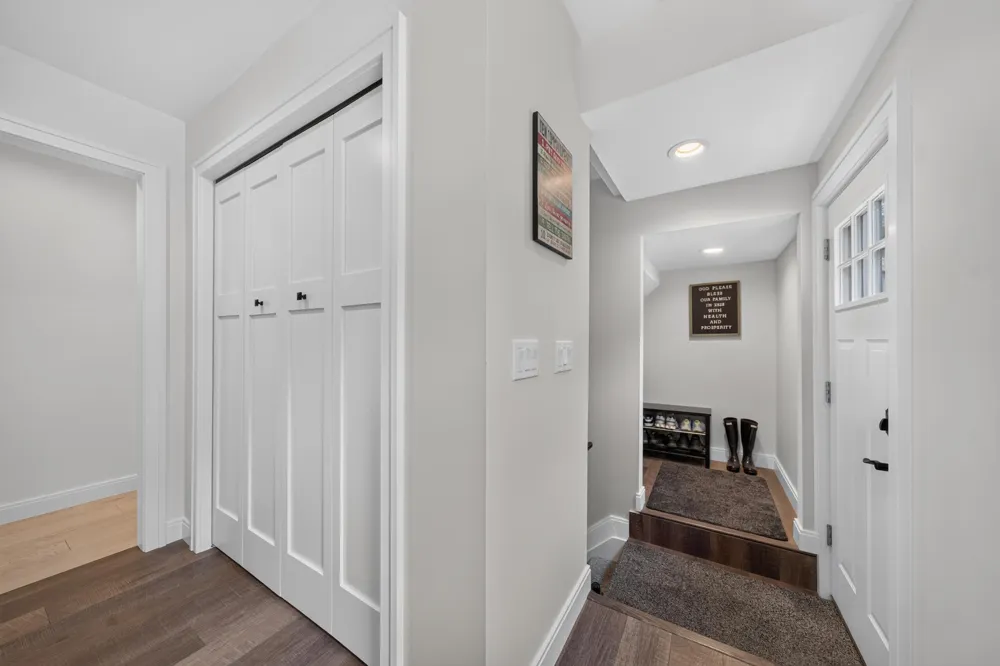 220 Red Oak Lane Rochester Hills, MI 48307