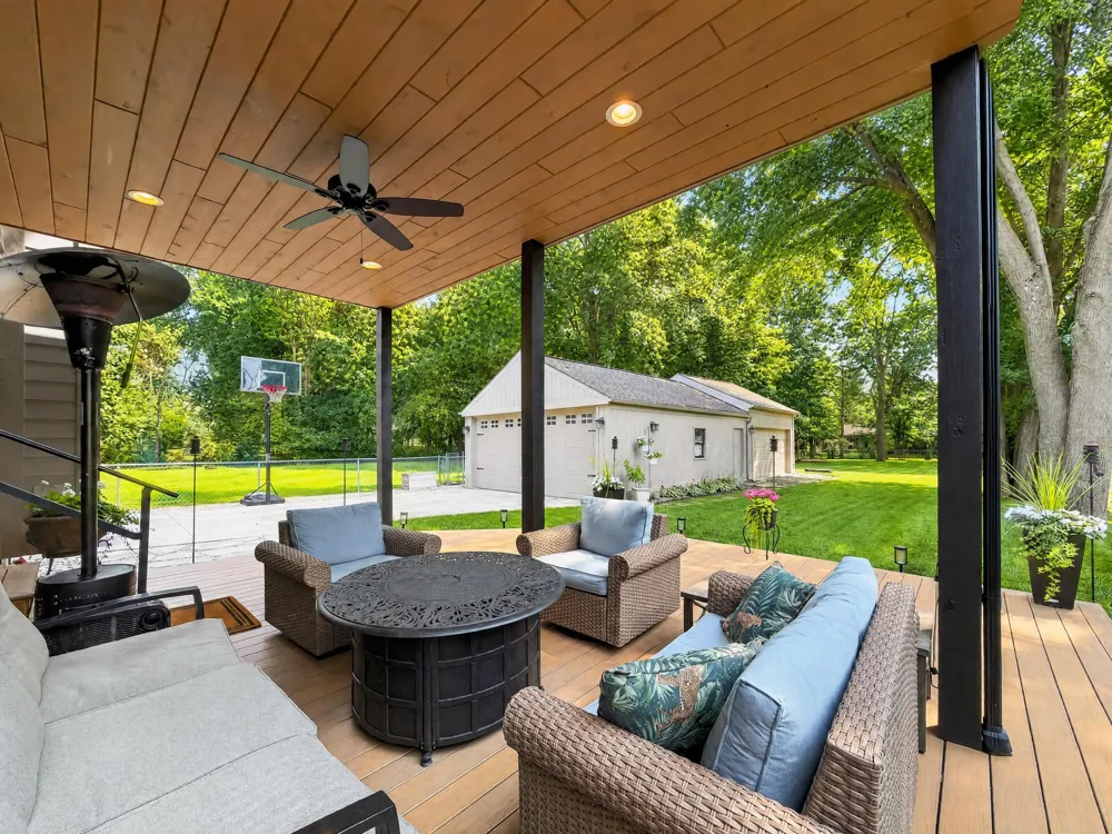 220 Red Oak Lane Rochester Hills, MI 48307