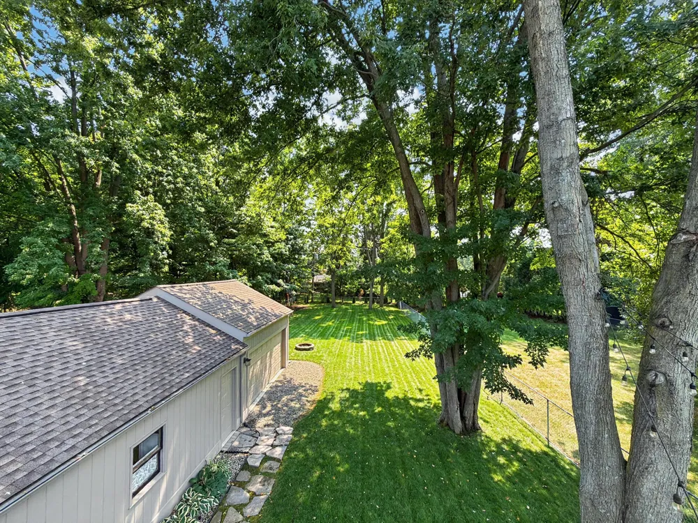 220 Red Oak Lane Rochester Hills, MI 48307