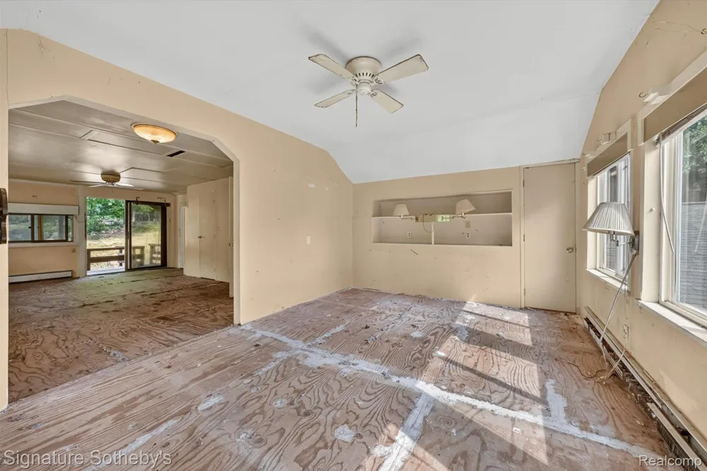 3310 SE Baldwin Road Hadley Township, MI 48455