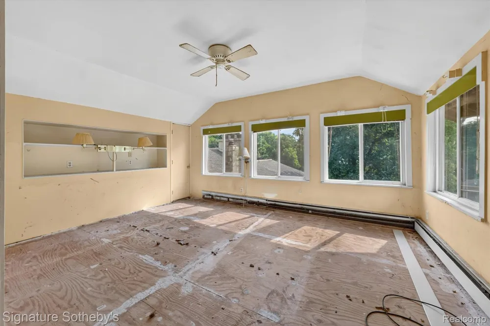 3310 SE Baldwin Road Hadley Township, MI 48455
