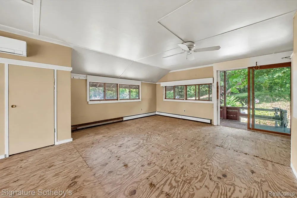 3310 SE Baldwin Road Hadley Township, MI 48455