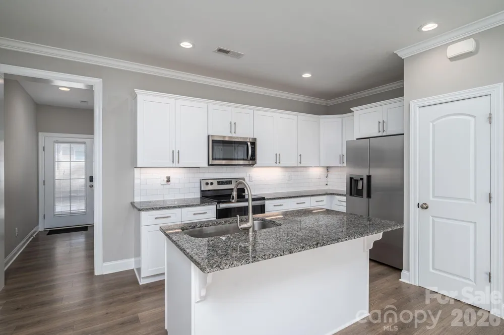 104 W Pine Street Lincolnton, NC 28092