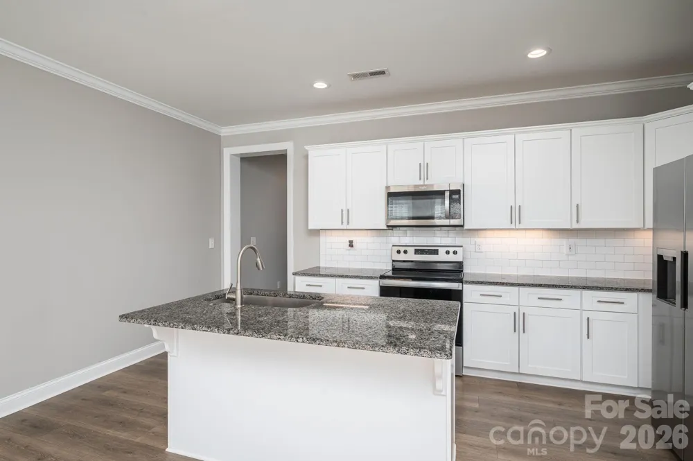 104 W Pine Street Lincolnton, NC 28092
