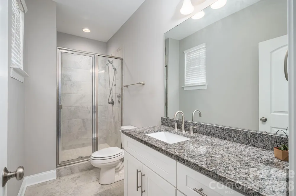 104 W Pine Street Lincolnton, NC 28092