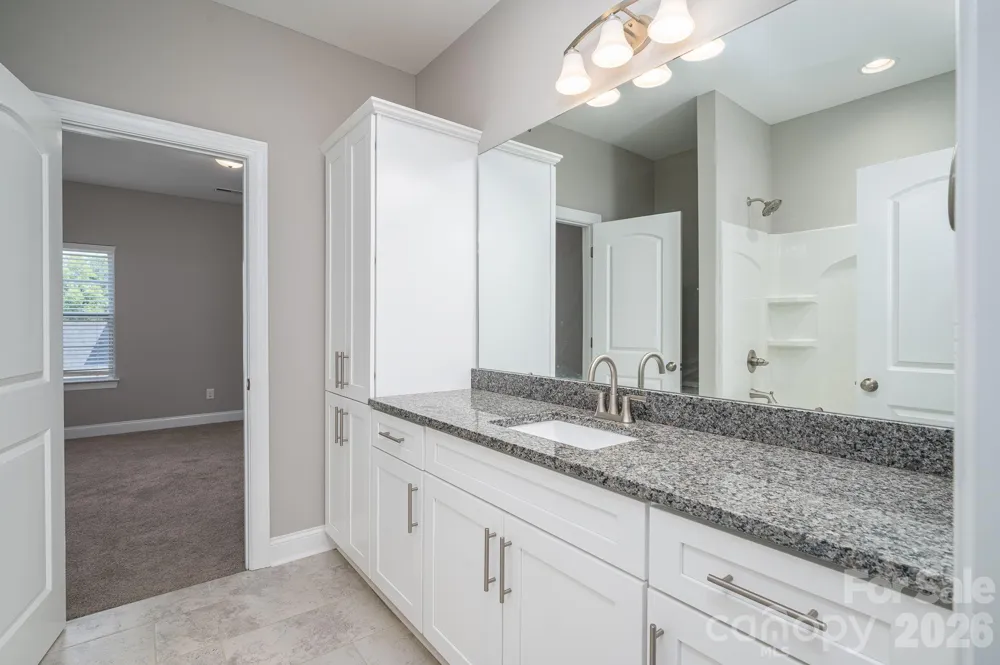 104 W Pine Street Lincolnton, NC 28092