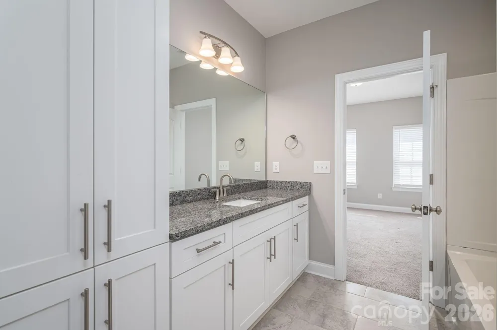104 W Pine Street Lincolnton, NC 28092