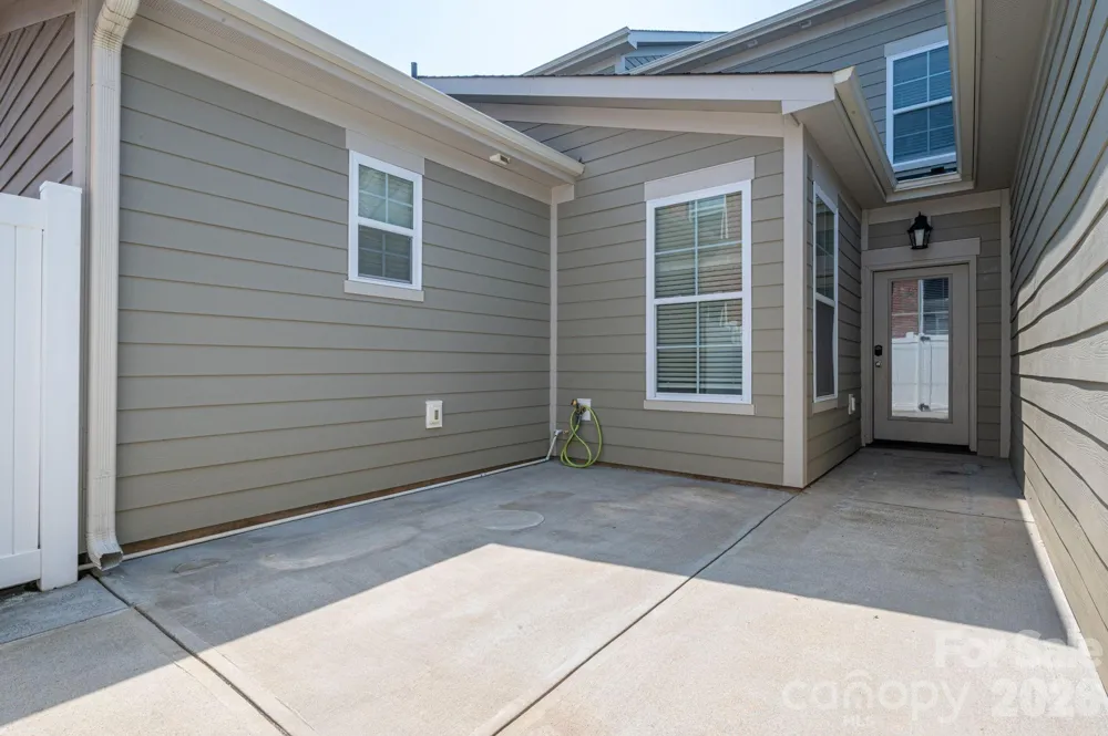104 W Pine Street Lincolnton, NC 28092