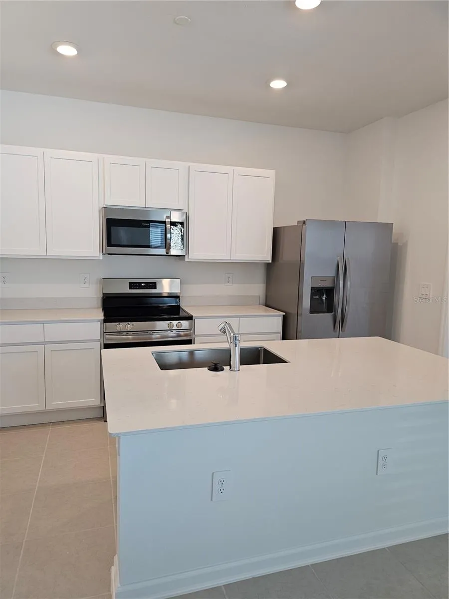 2144 RIDER RAIN LN Apopka, FL 32703
