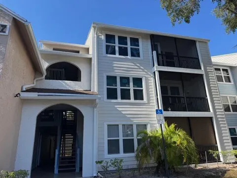 2307 CONGRESS AVENUE #17