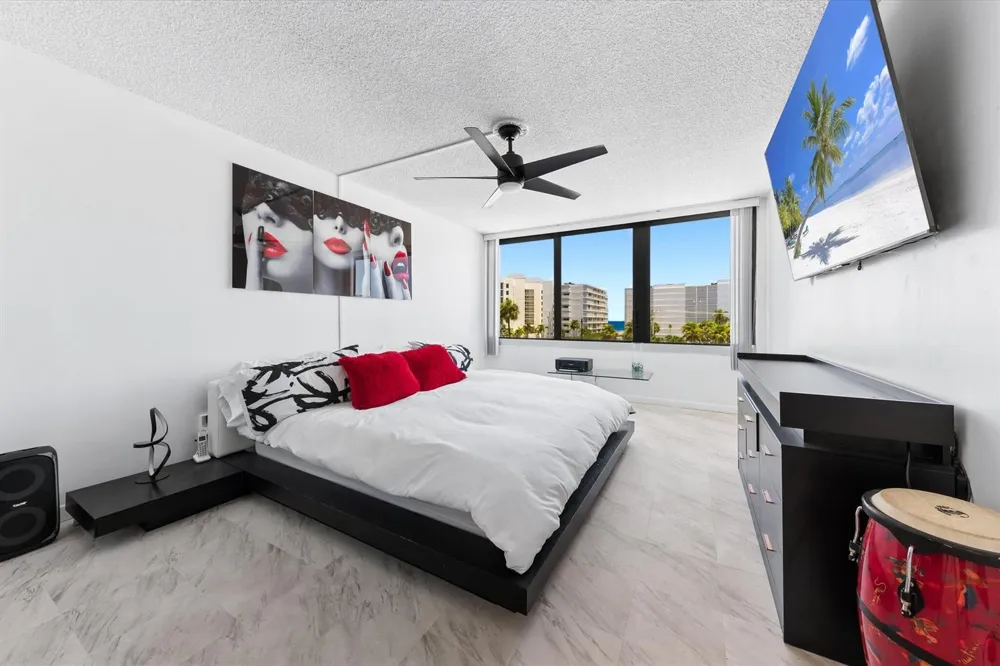 3589 S Ocean Boulevard #403 South Palm Beach, FL 33480
