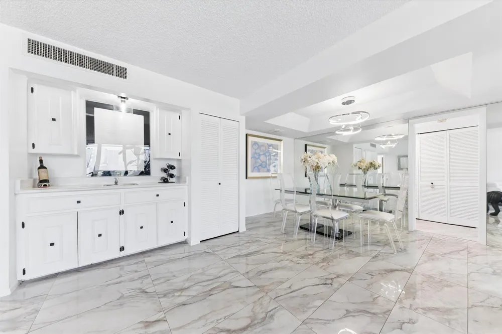 3589 S Ocean Boulevard #403 South Palm Beach, FL 33480