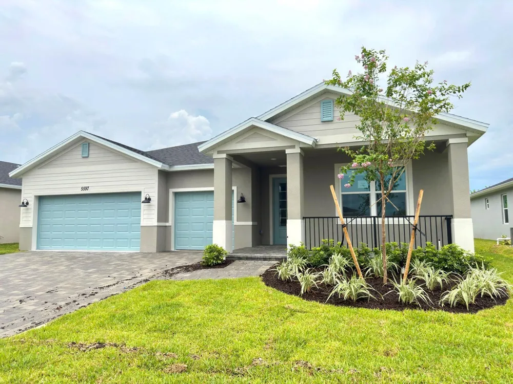 5597 HAMPTON PARK CIRCLE Vero Beach, FL 32966