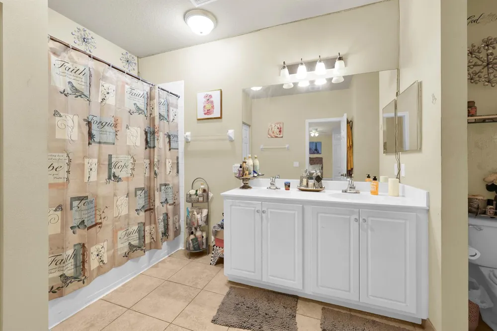 9455 Windrift Circle Fort Pierce, FL 34945